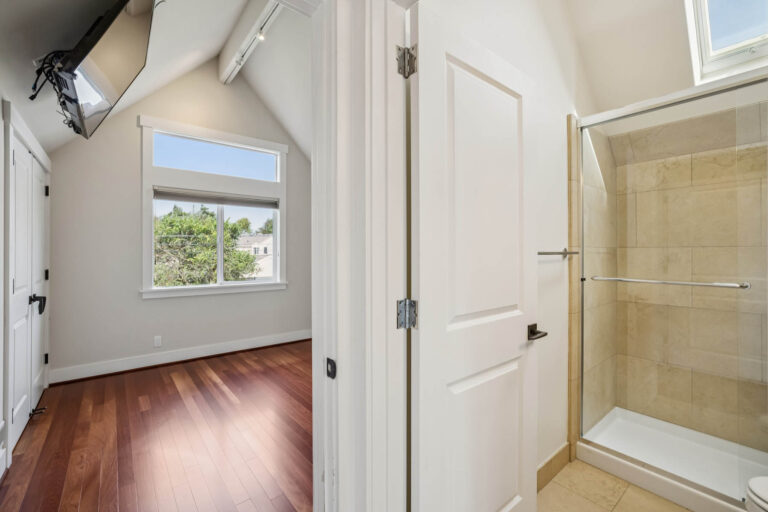 048-611-myrtle-street.95205.p2k.044